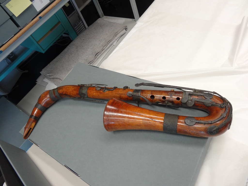 Bass in the Musée de la Musique, Paris — An update from 2012